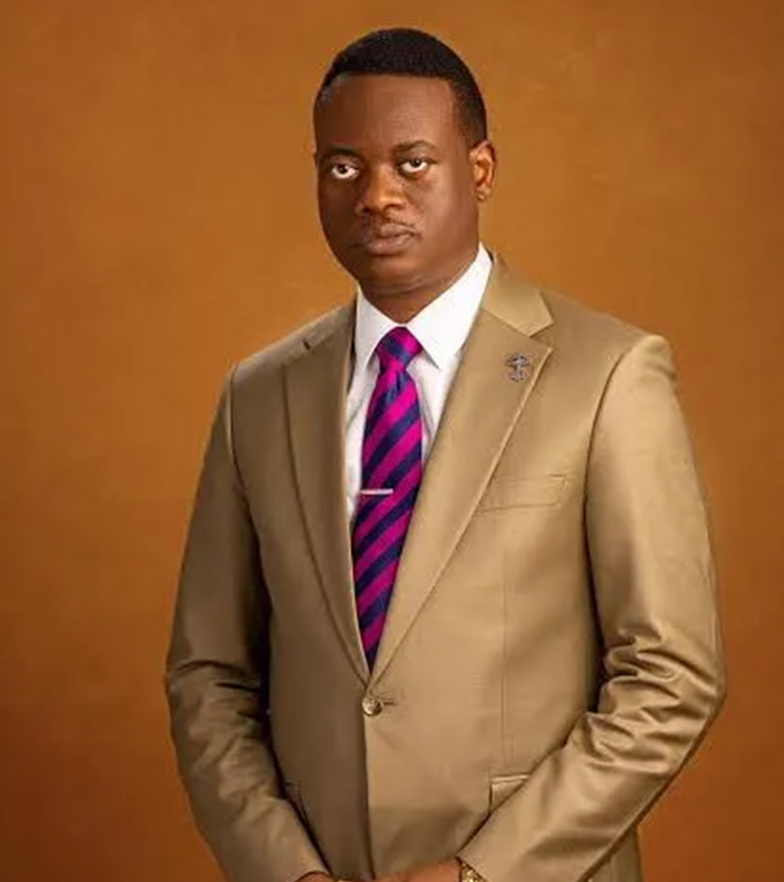 Apostle Arome Osayi Throne Worship